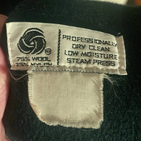 Casual Corner 80s’ wool trench coat. Oversized and in excellent condition. - Picture 8 of 13